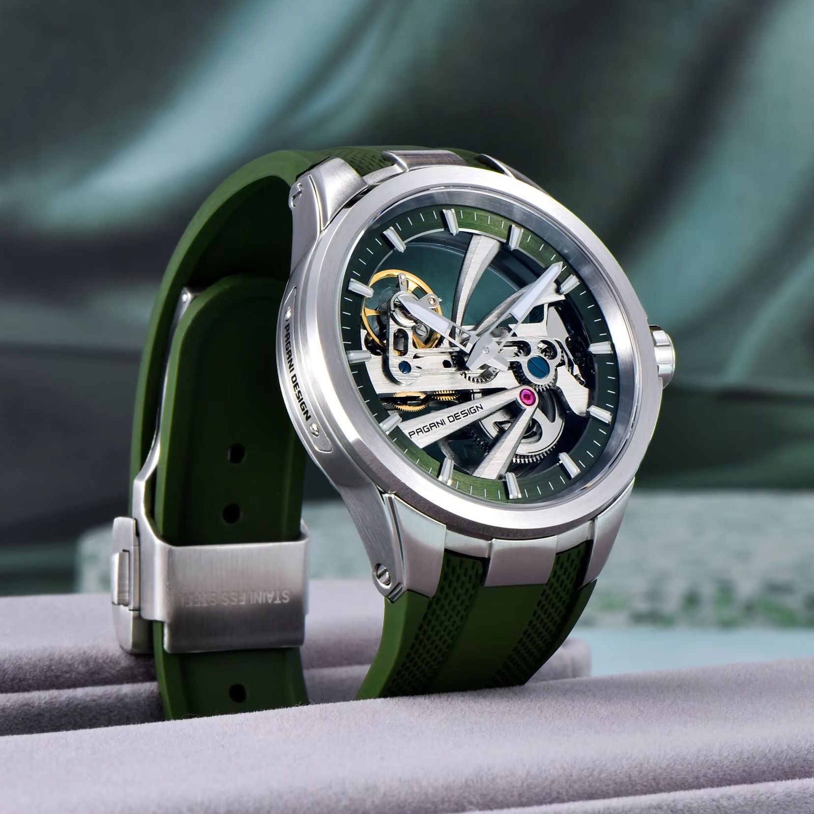Green Skeleton PAGANI DESIGN P - Rubber Strap Diver review and price